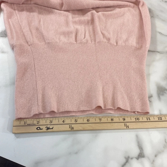 Talula Pullover Sweater‎ Womens Size Small Pink Cashmere Rabbit Hair Aritzia - Picture 10 of 12